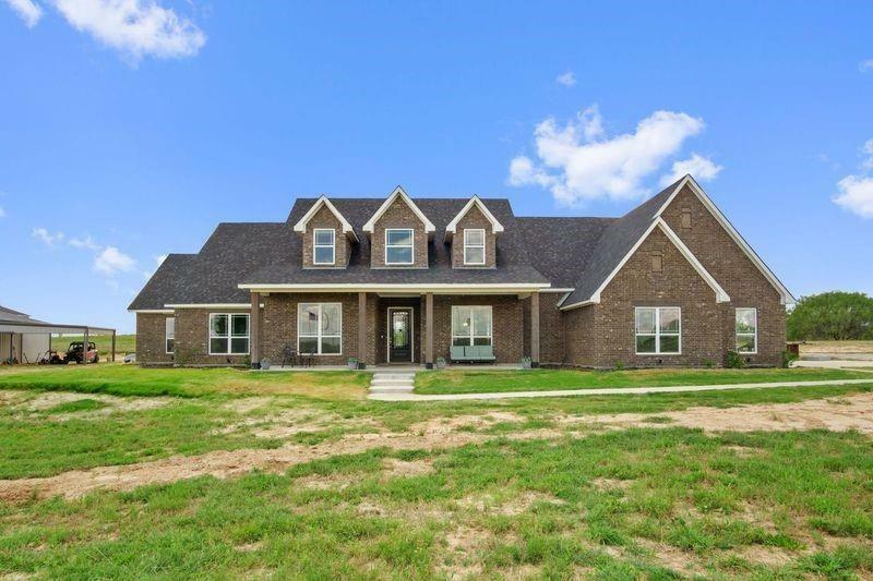 Property Photo: 2367 Advance Road TX 76088