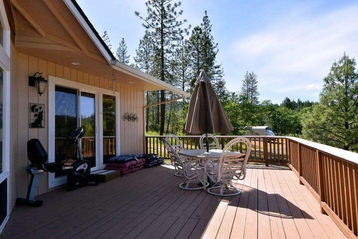 Property Photo:  580 Ragsdale Road  OR 97541 