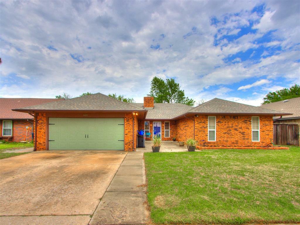 Property Photo: 1421 SW 93rd Street OK 73159
