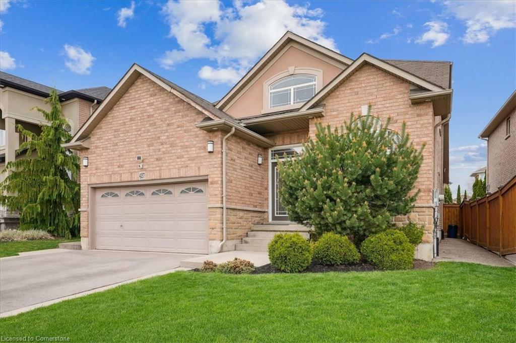Photo de la propriété: 427 Dicenzo Drive ON L9B 0B3