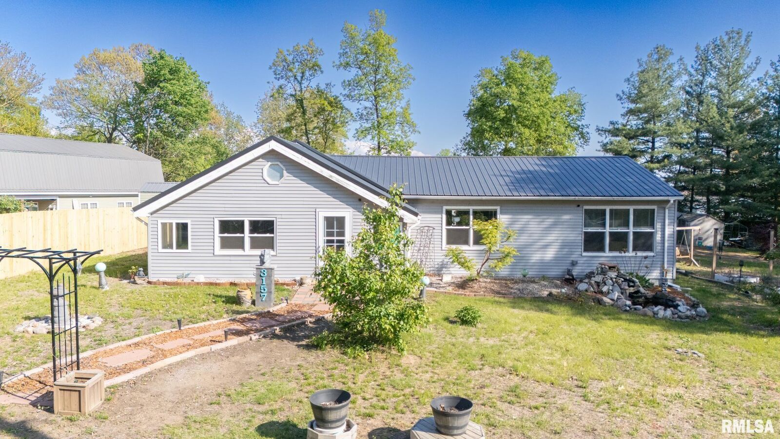 Property Photo:  3157 Rakestraw Road  IL 61546 