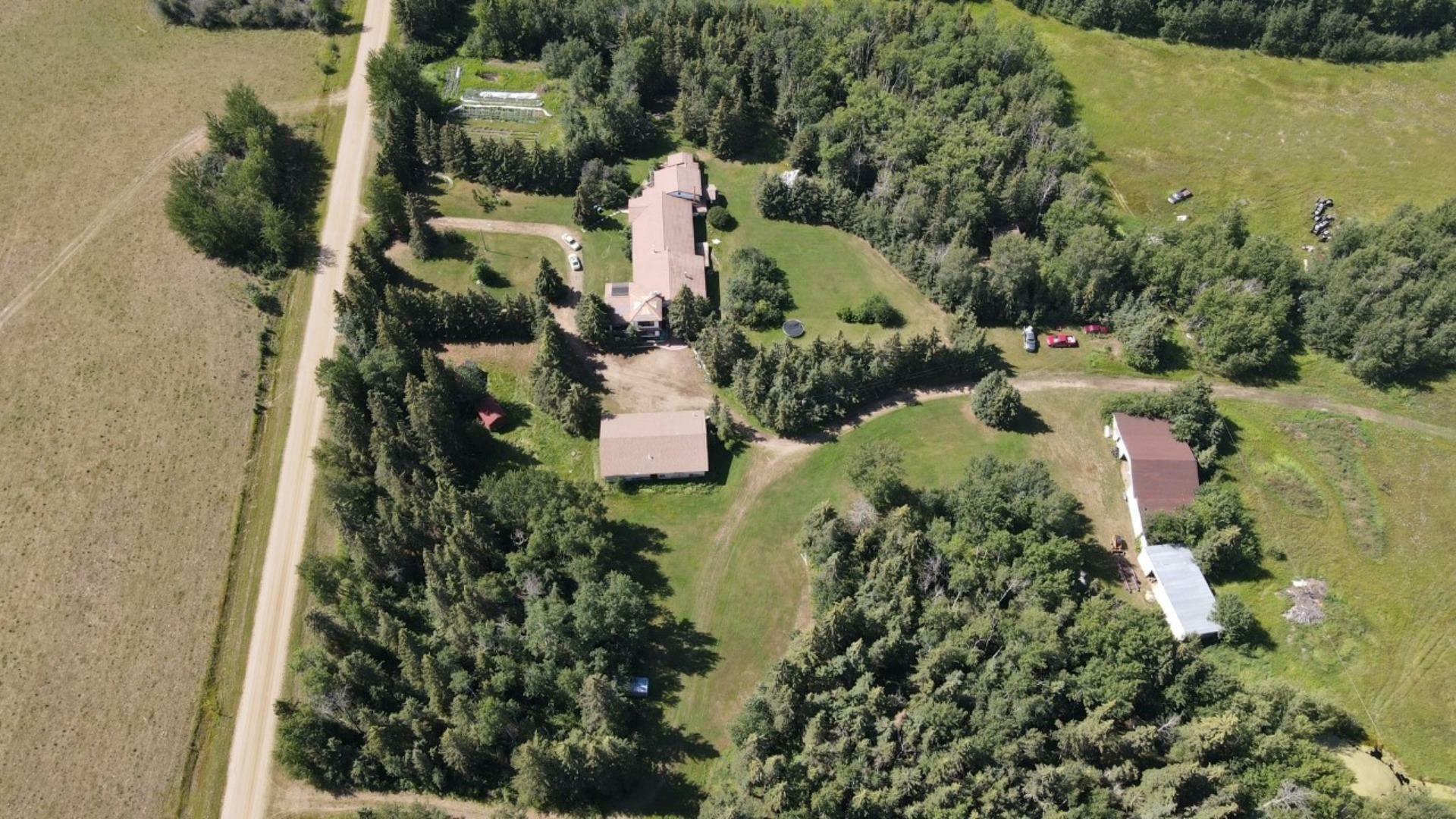 Property Photo: 234034 Twp 860 AB T0H 2M0