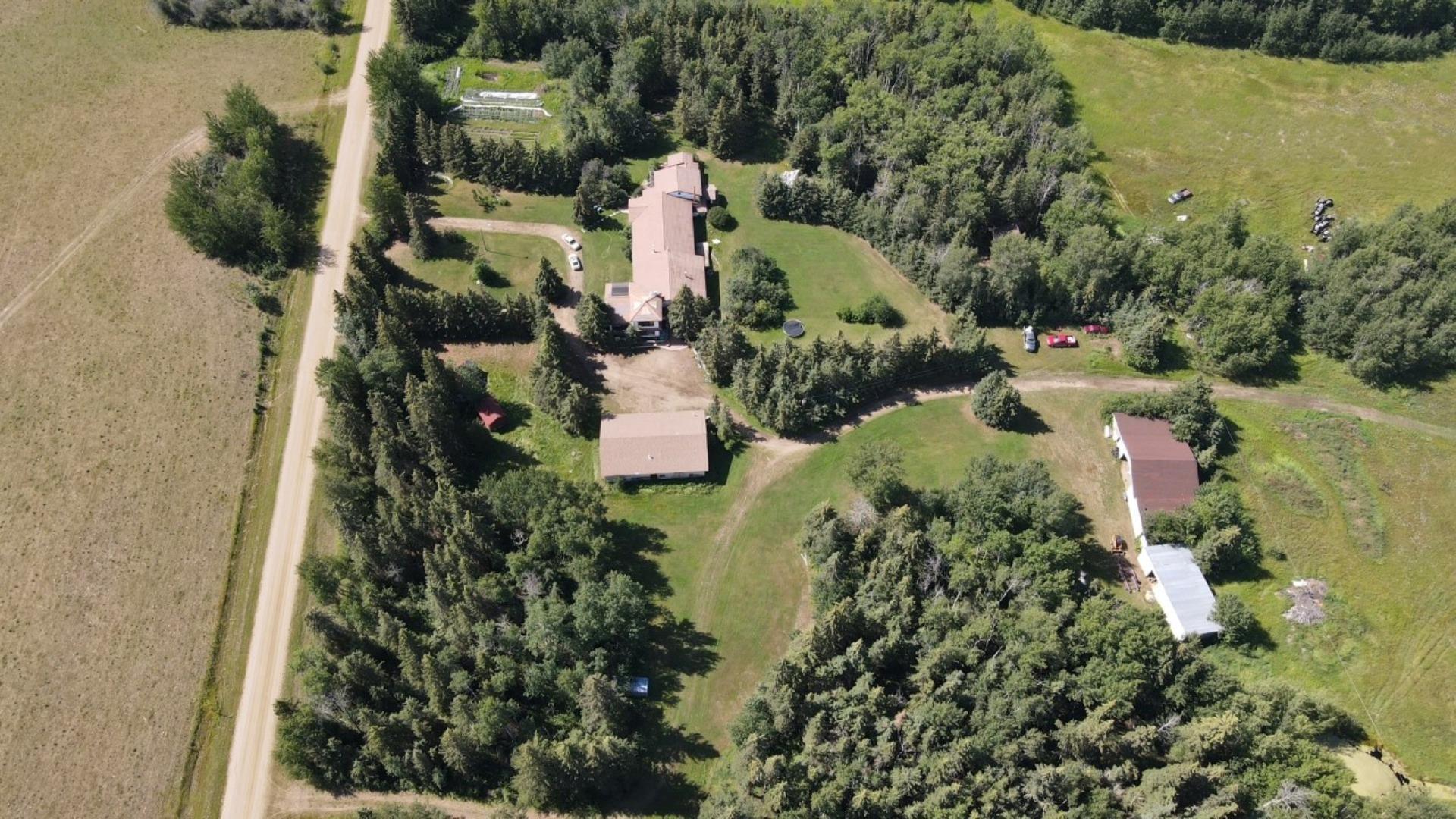 Property Photo: 234034 Twp 860 AB T0H 2M0