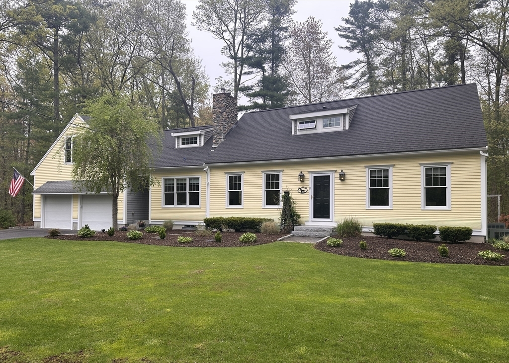11 Norton Ave  Easton MA 02375 photo