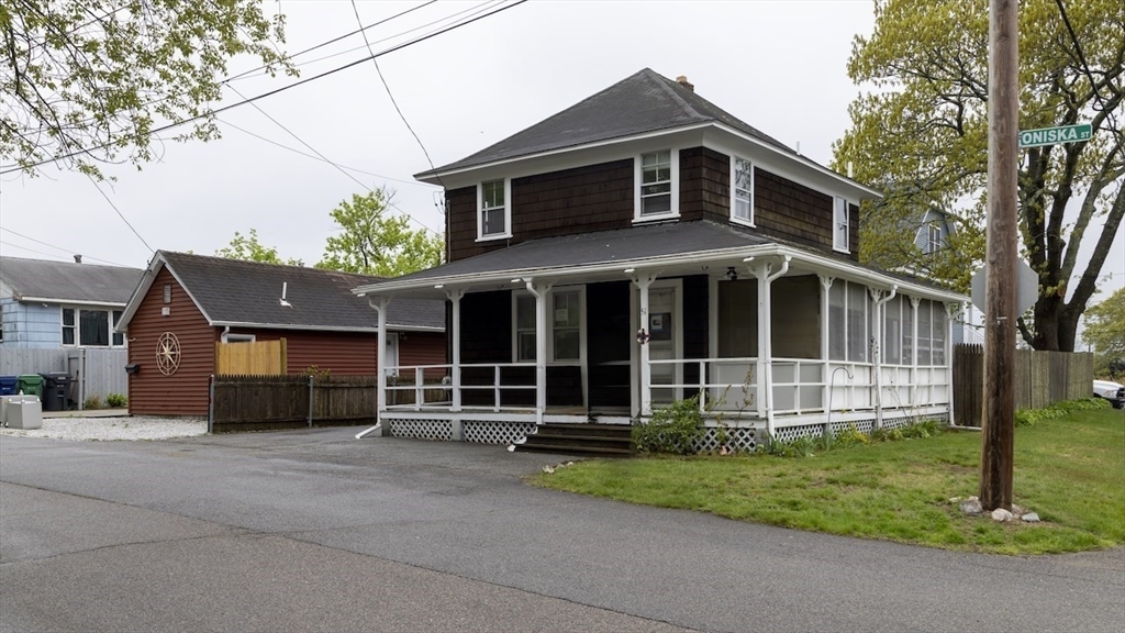 51 Oniska St  Warwick RI 02889 photo