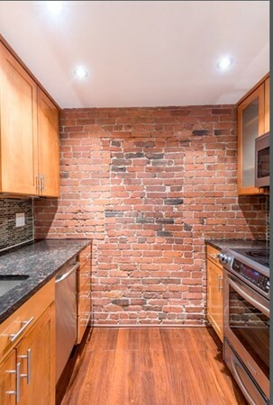 Property Photo: 96 Gainsborough 401W MA 02115