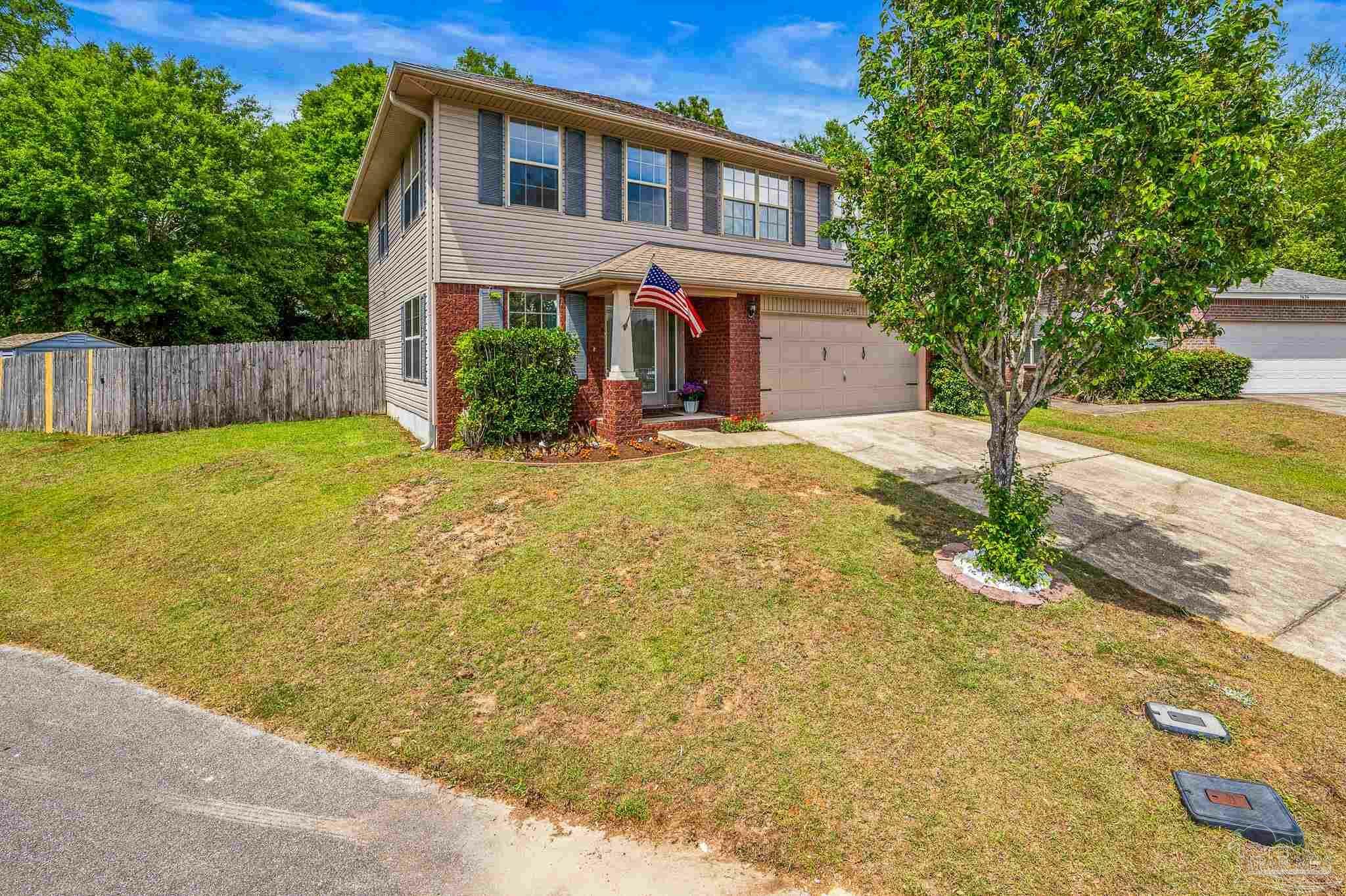 Property Photo: 1430 Towhee Canyon Dr FL 32533
