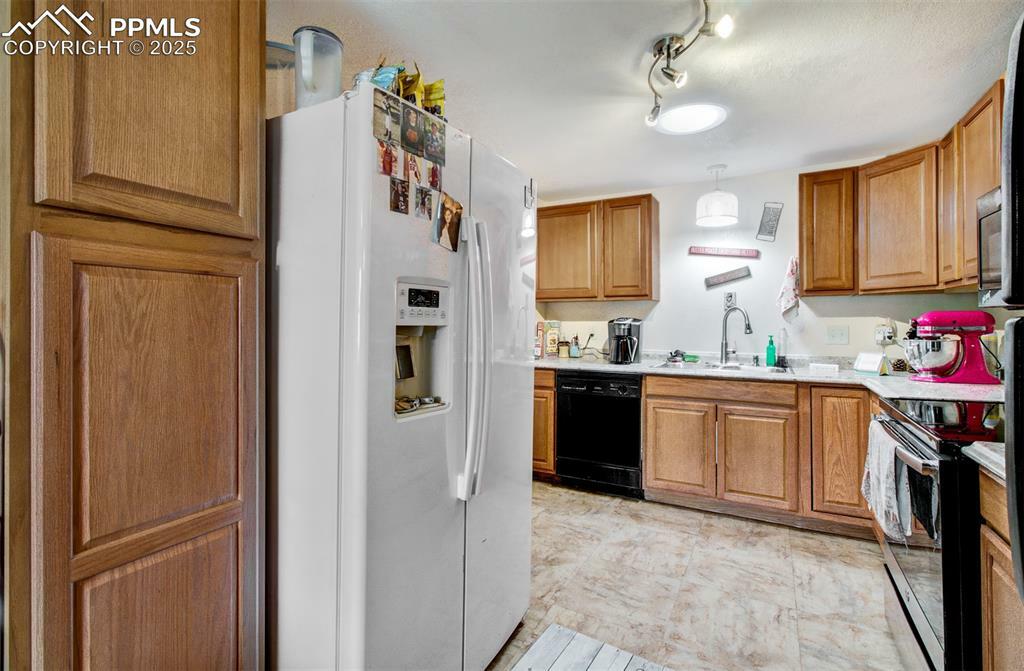 Property Photo: 2615 Lambert Avenue CO 81003