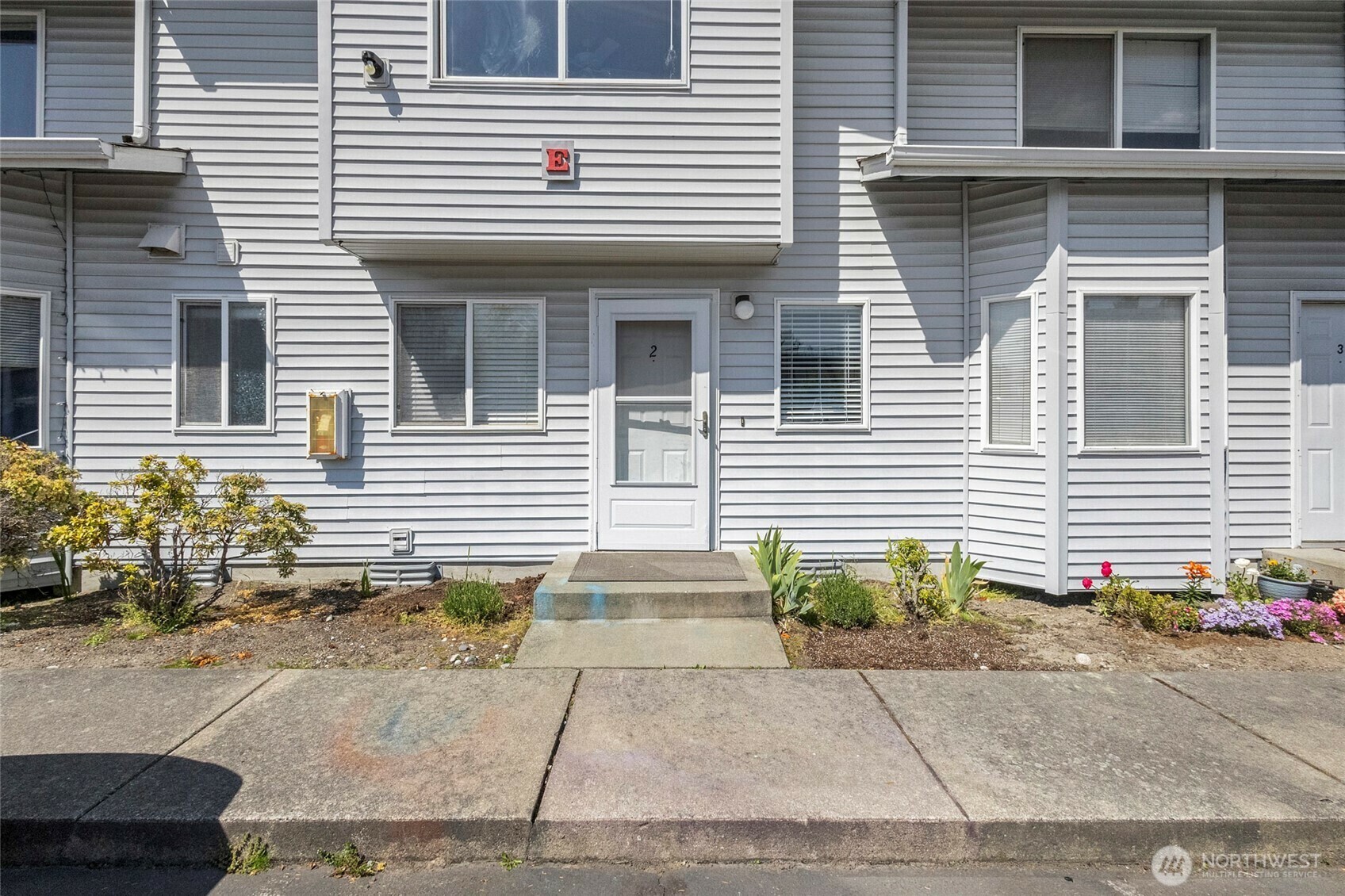 730 SE 8th Avenue E2  Oak Harbor WA 98277 photo