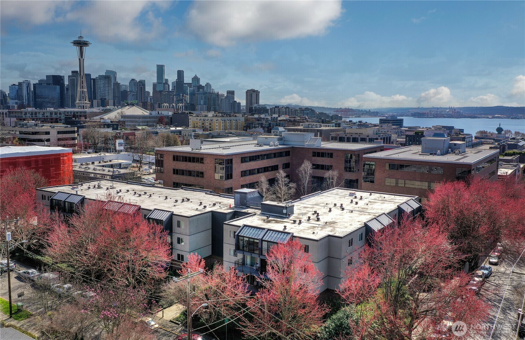 Property Photo: 275 W Roy Street 212 WA 98119