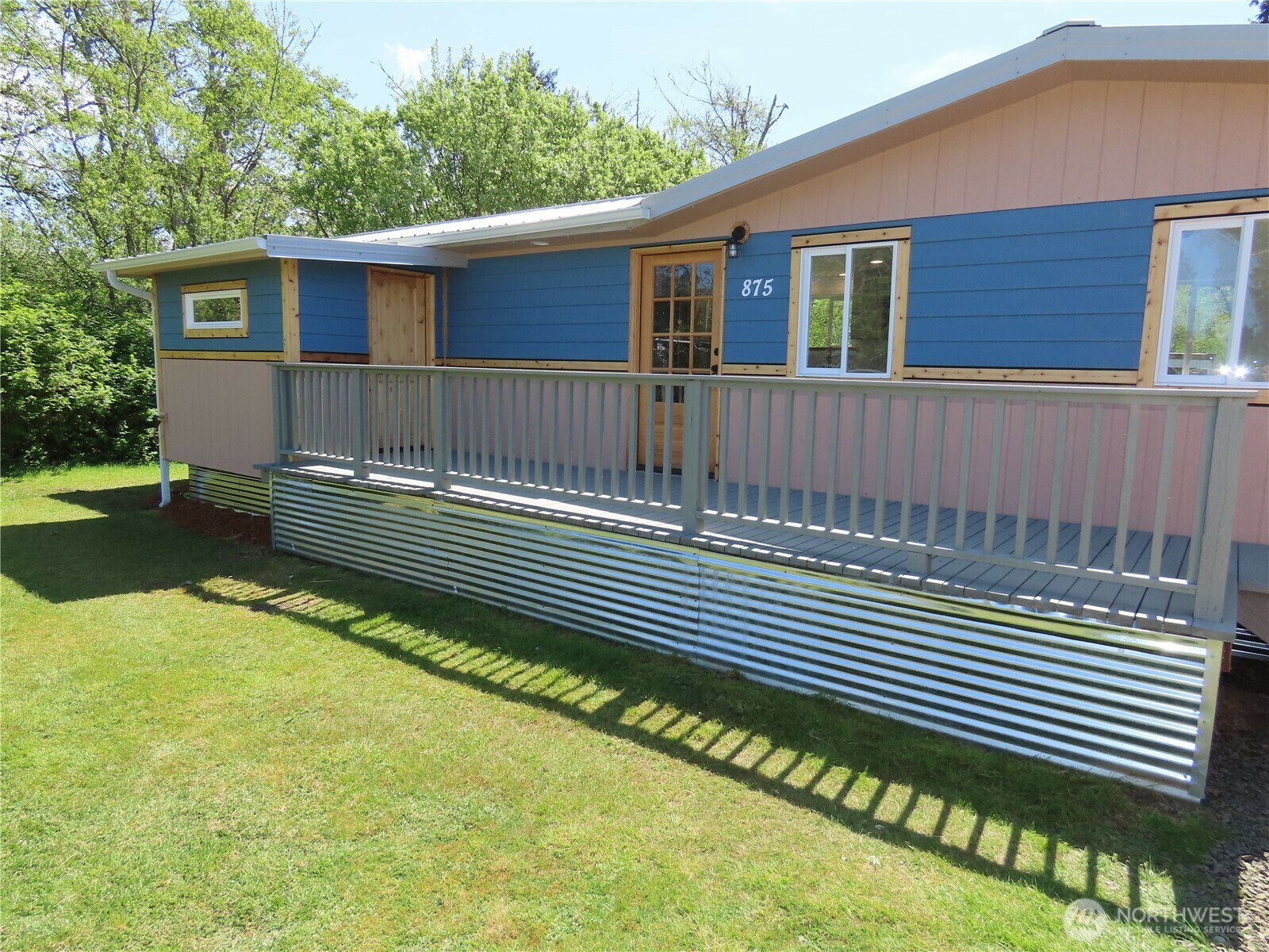 Property Photo:  875  Hart Street  WA 98547 