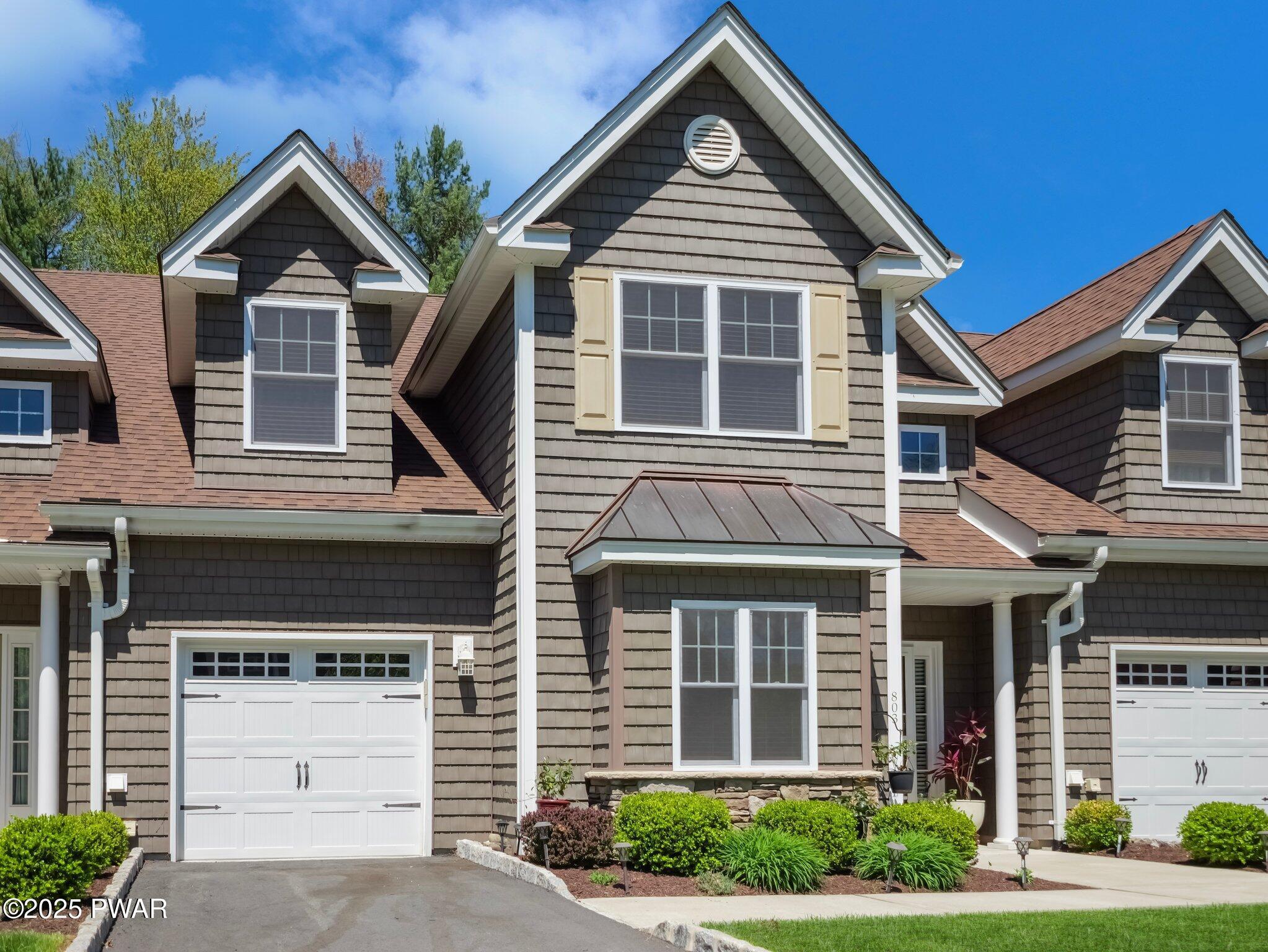Property Photo: 803 Macintosh Way PA 18336