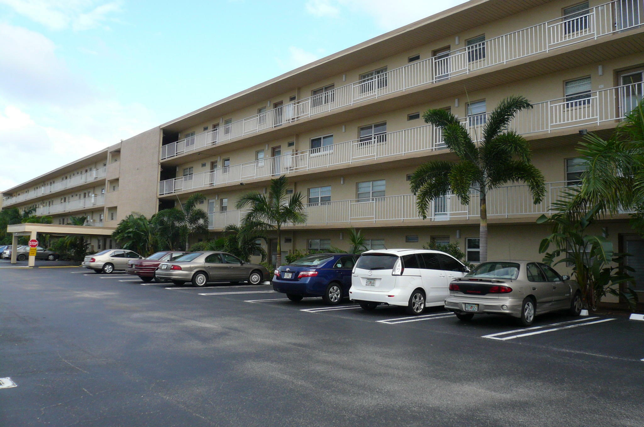 Property Photo: 330 NE 26th Avenue 212 FL 33435