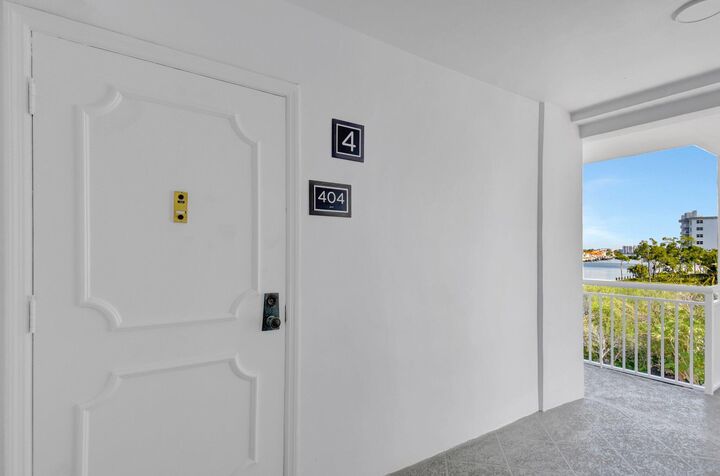 Property Photo:  3212 S Ocean Boulevard 404-A  FL 33487 