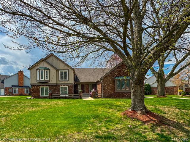 Property Photo: 1125 Cobridge Drive MI 48306