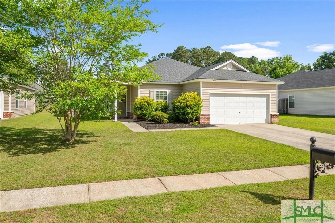 Property Photo: 769 E Bristol Way GA 31324