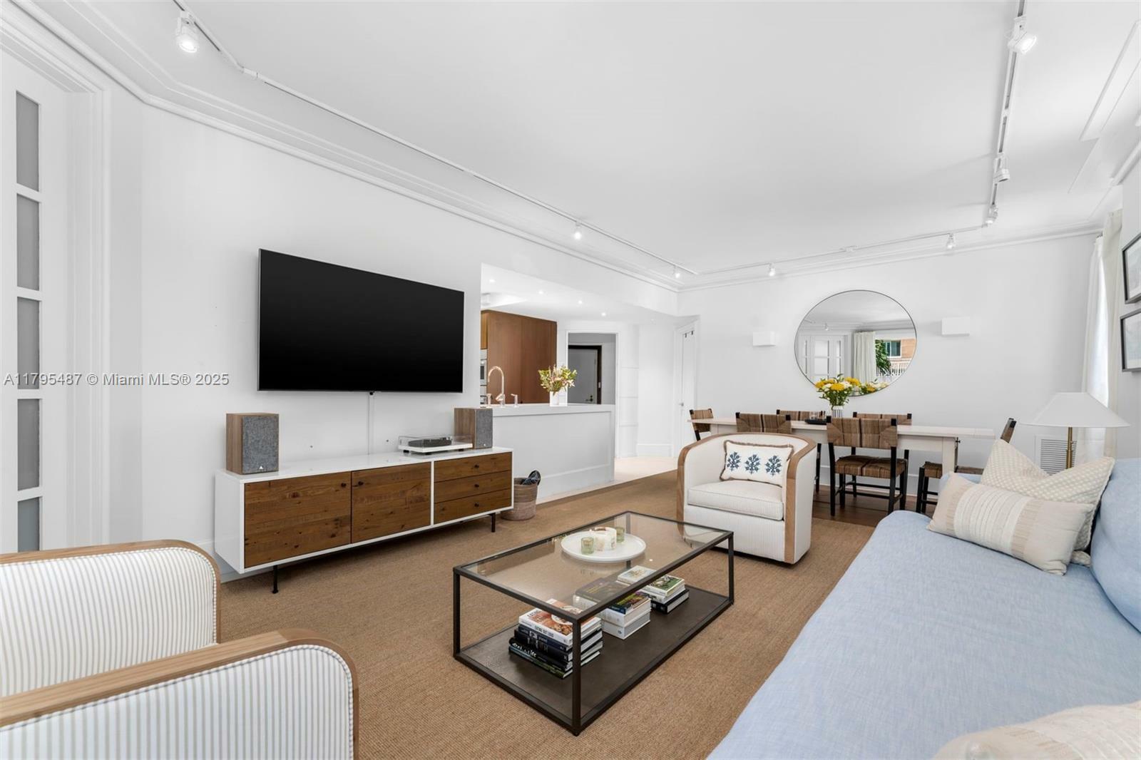 Property Photo: 125 Jefferson Ave 113 FL 33139