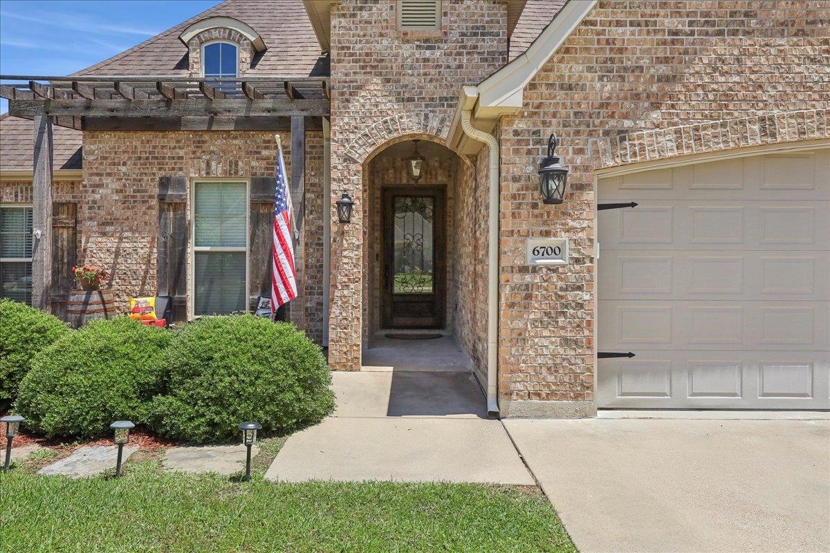 Property Photo: 6700 Woodridge Dr. TX 77657