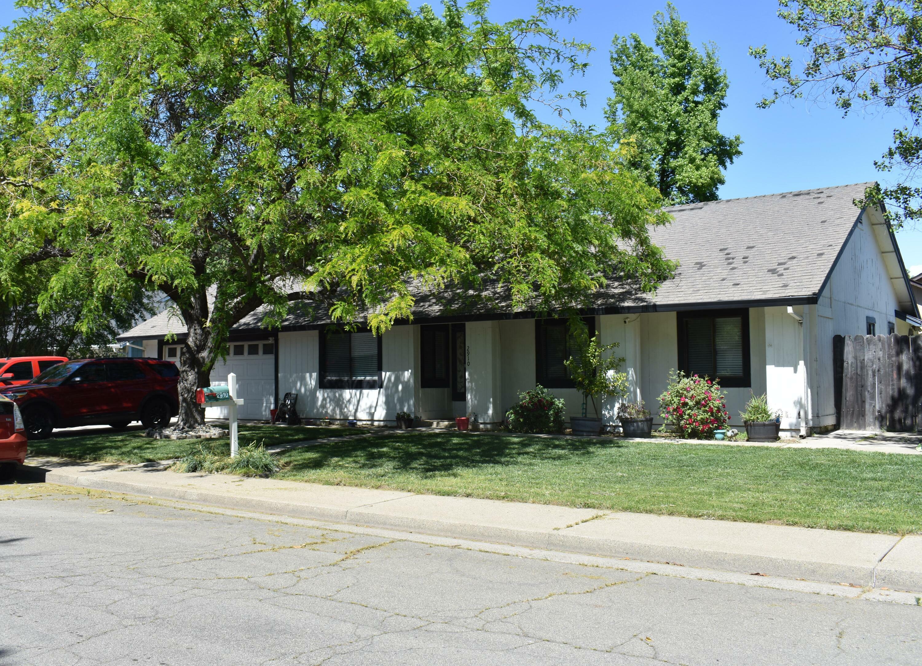 2910 Cleo Court  Redding CA 96001 photo