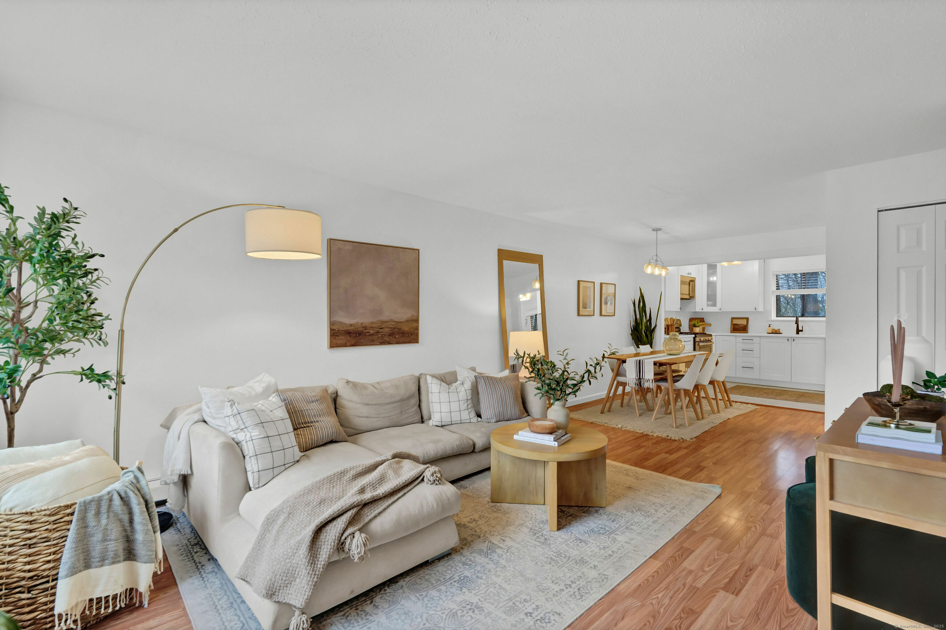 Property Photo: 124 High Path Road 124 CT 06095