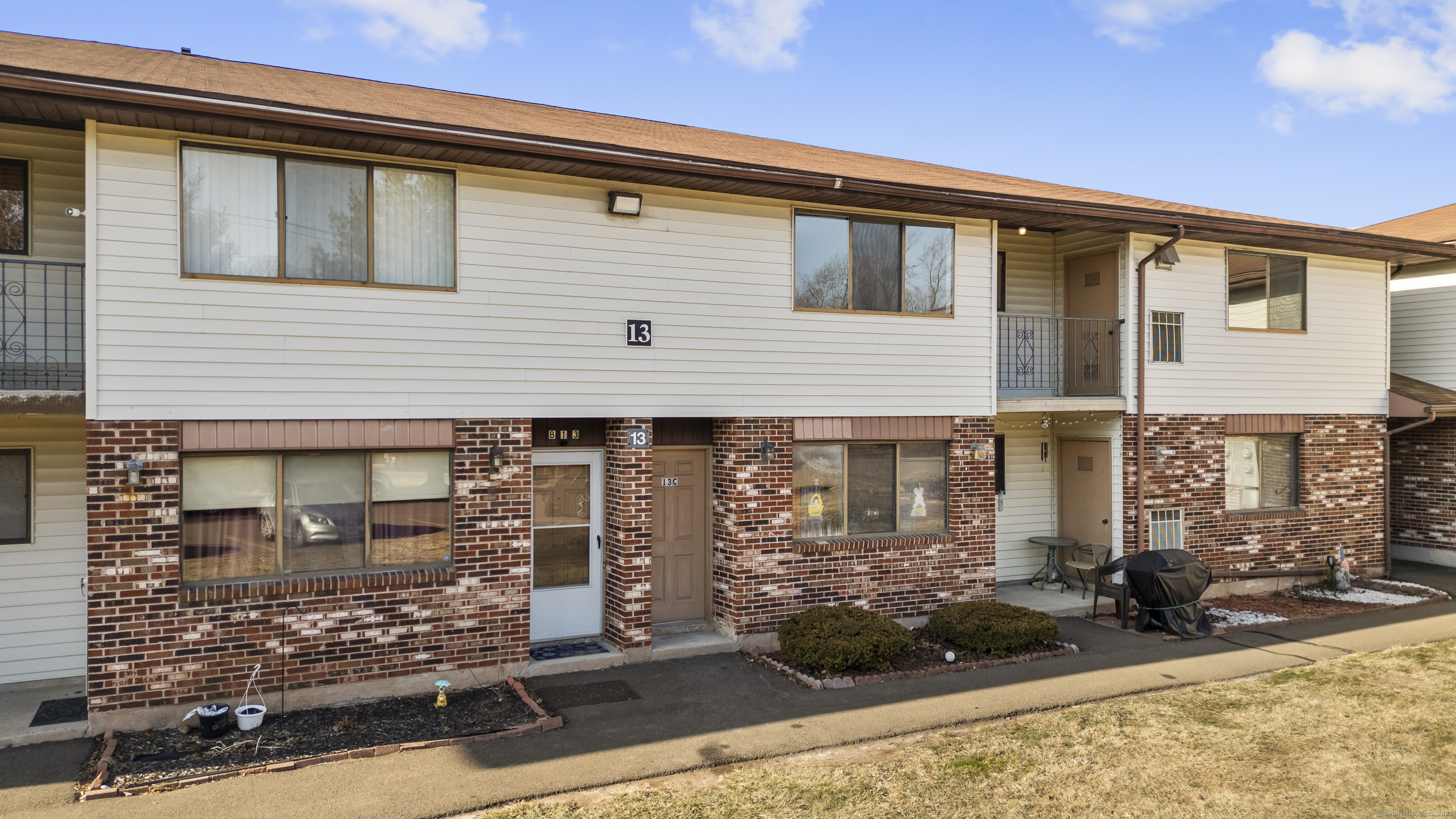 Property Photo: 55 Thompson Street Apt 13C CT 06513