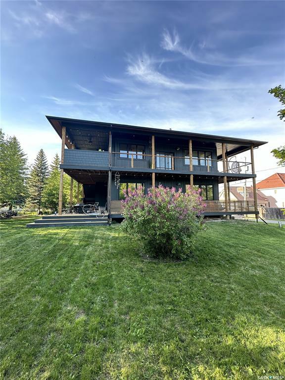 Property Photo: 98 Grove Street SK S0G 1S0