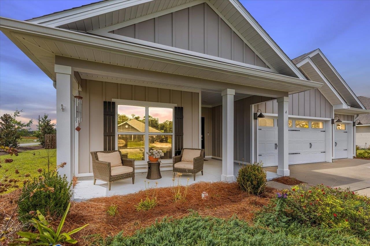 Property Photo: 4 Manchester Drive FL 32327