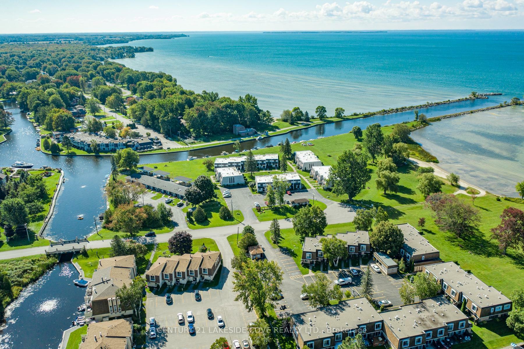 Property Photo: 3 Paradise Boulevard Unit 2 ON L0K 1B0