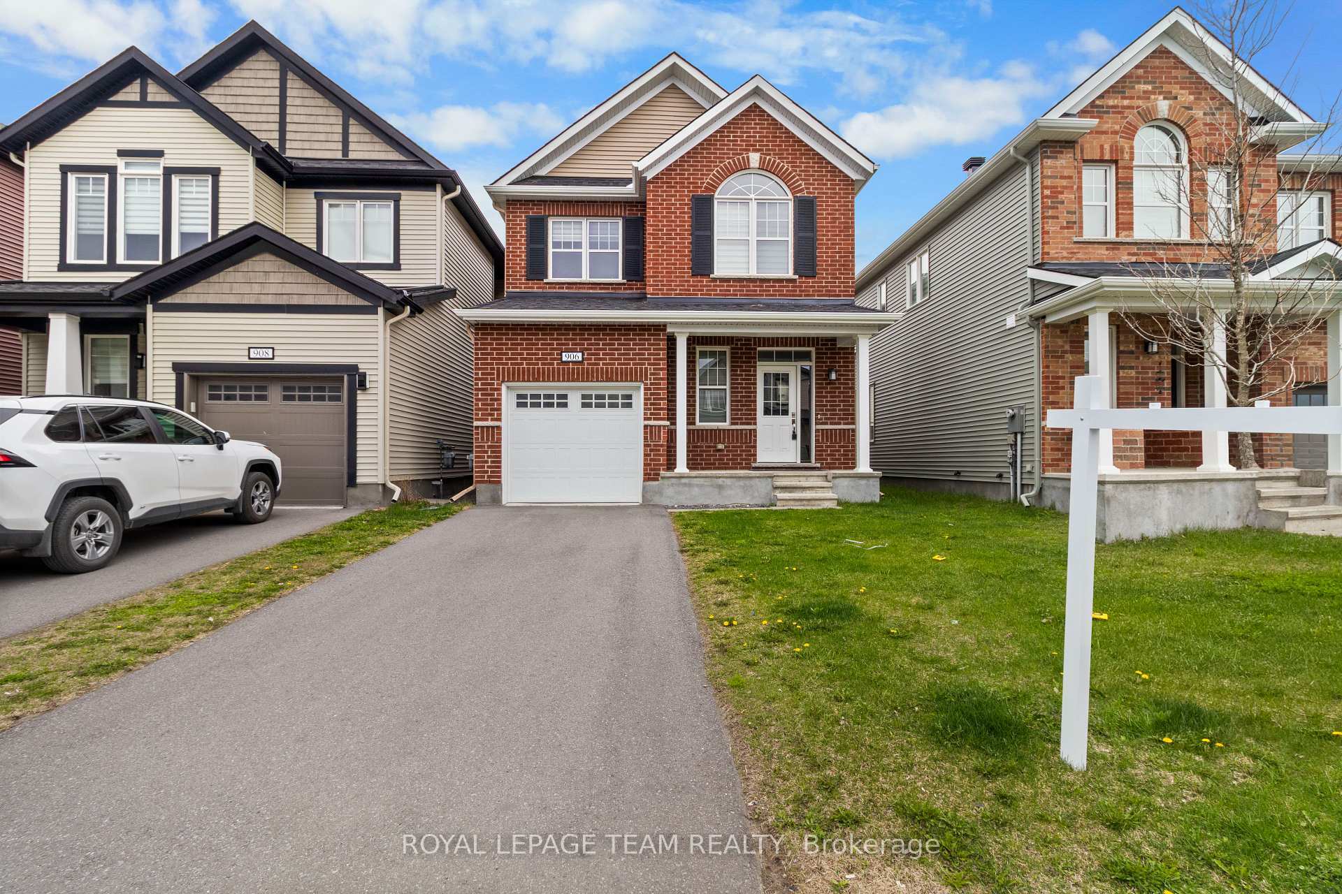 Photo de la propriété: 906 Nokomis Place ON K2J 6T2