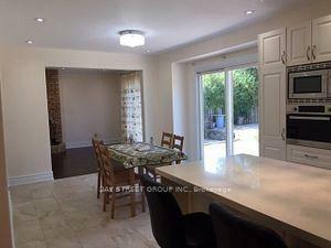 Photo de la propriété: 4 Ashland Crescent ON L3P 3Z8