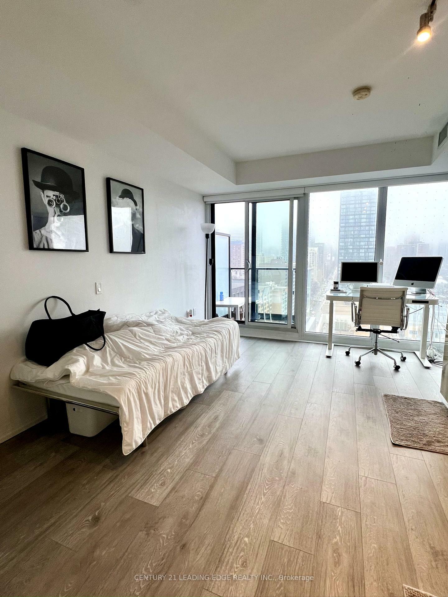 Photo de la propriété: 251 Jarvis Street 1826 ON M5B 0C3