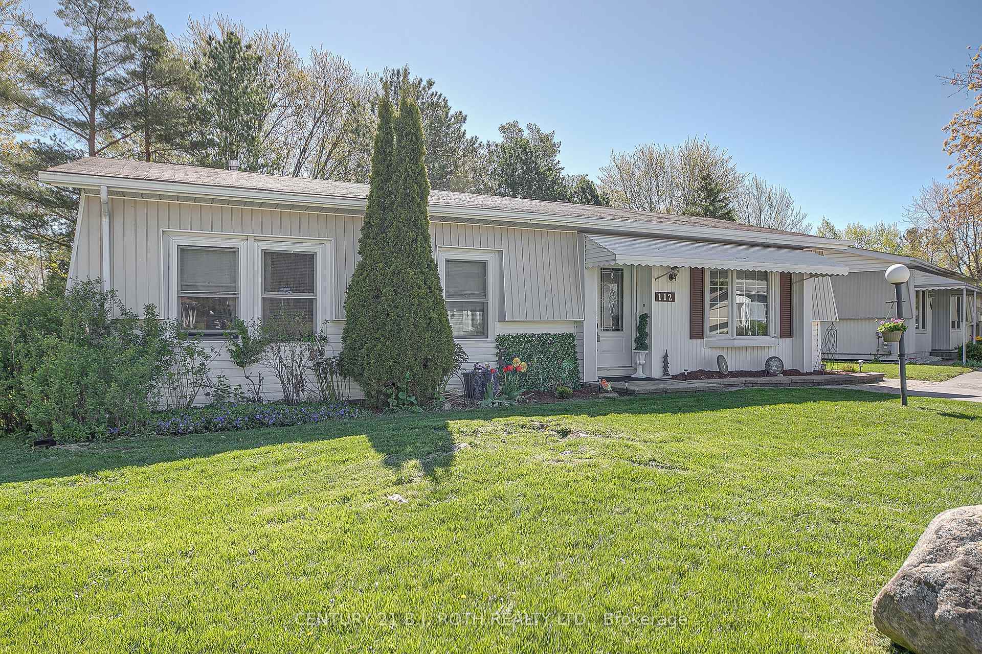 Property Photo: 112 Linden Lane ON L9S 1N4