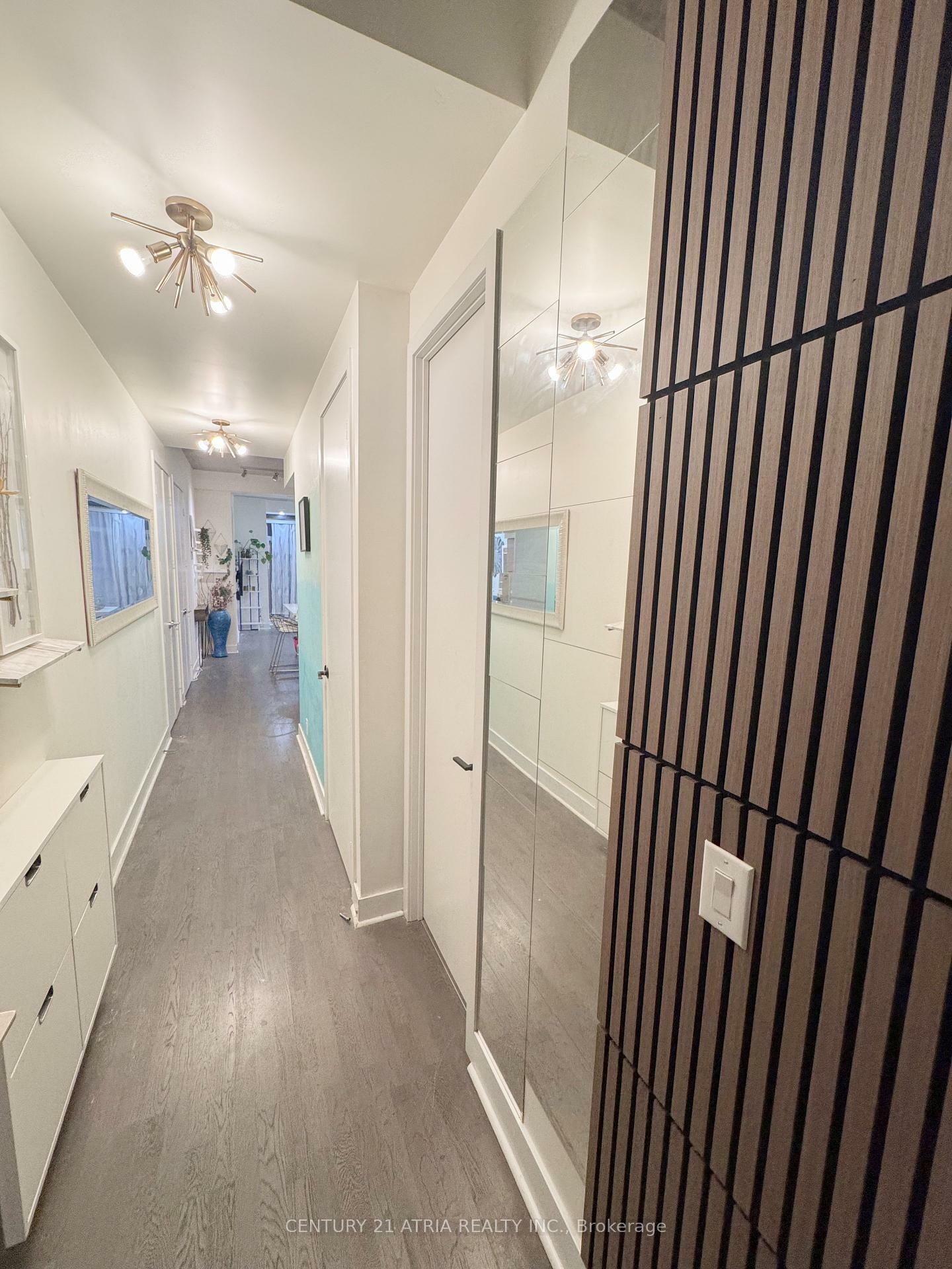 Property Photo: 399 Adelaide Street W 417 ON M5V 1S1
