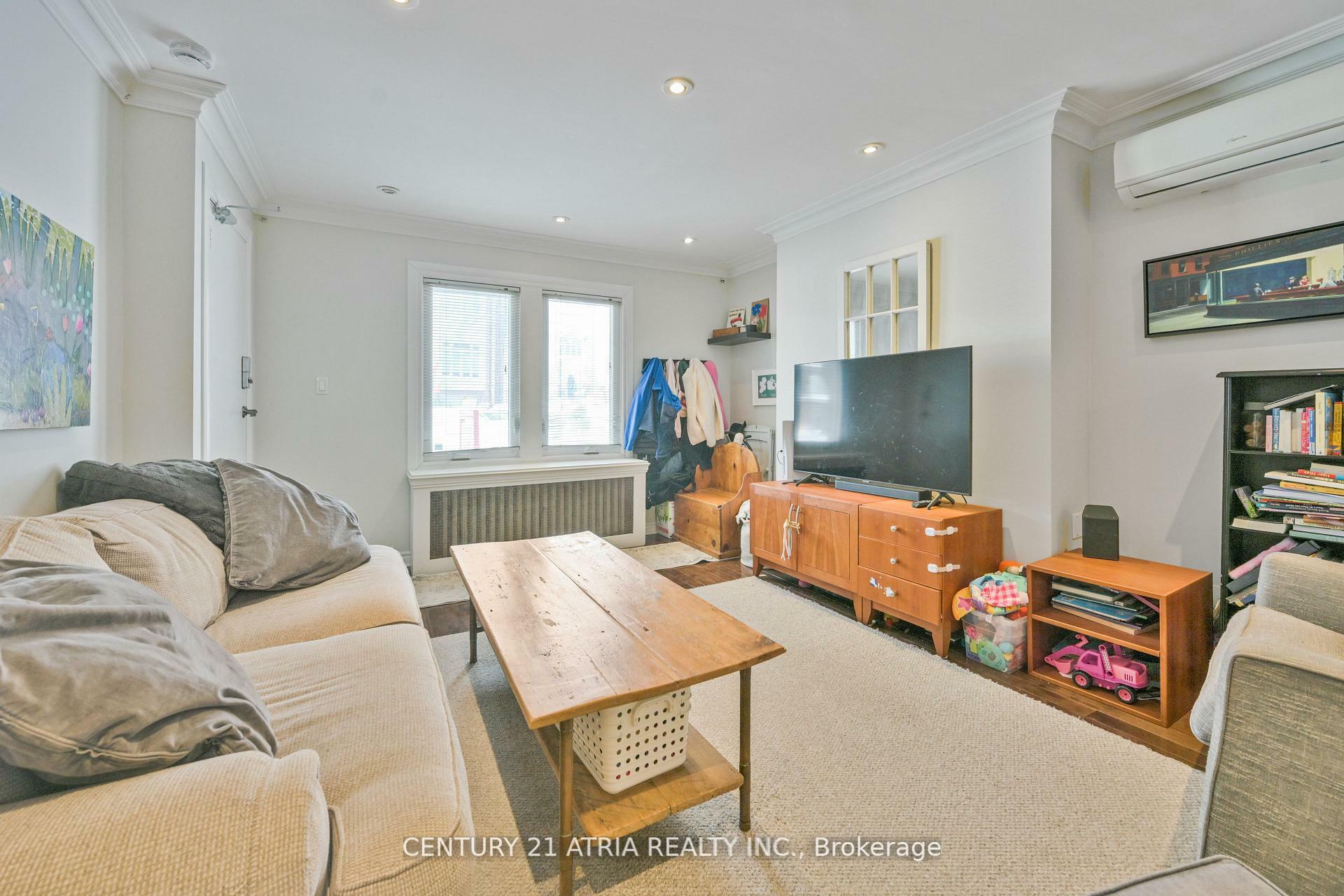 Property Photo: 63 Burnaby Boulevard Main ON M5N 1G3