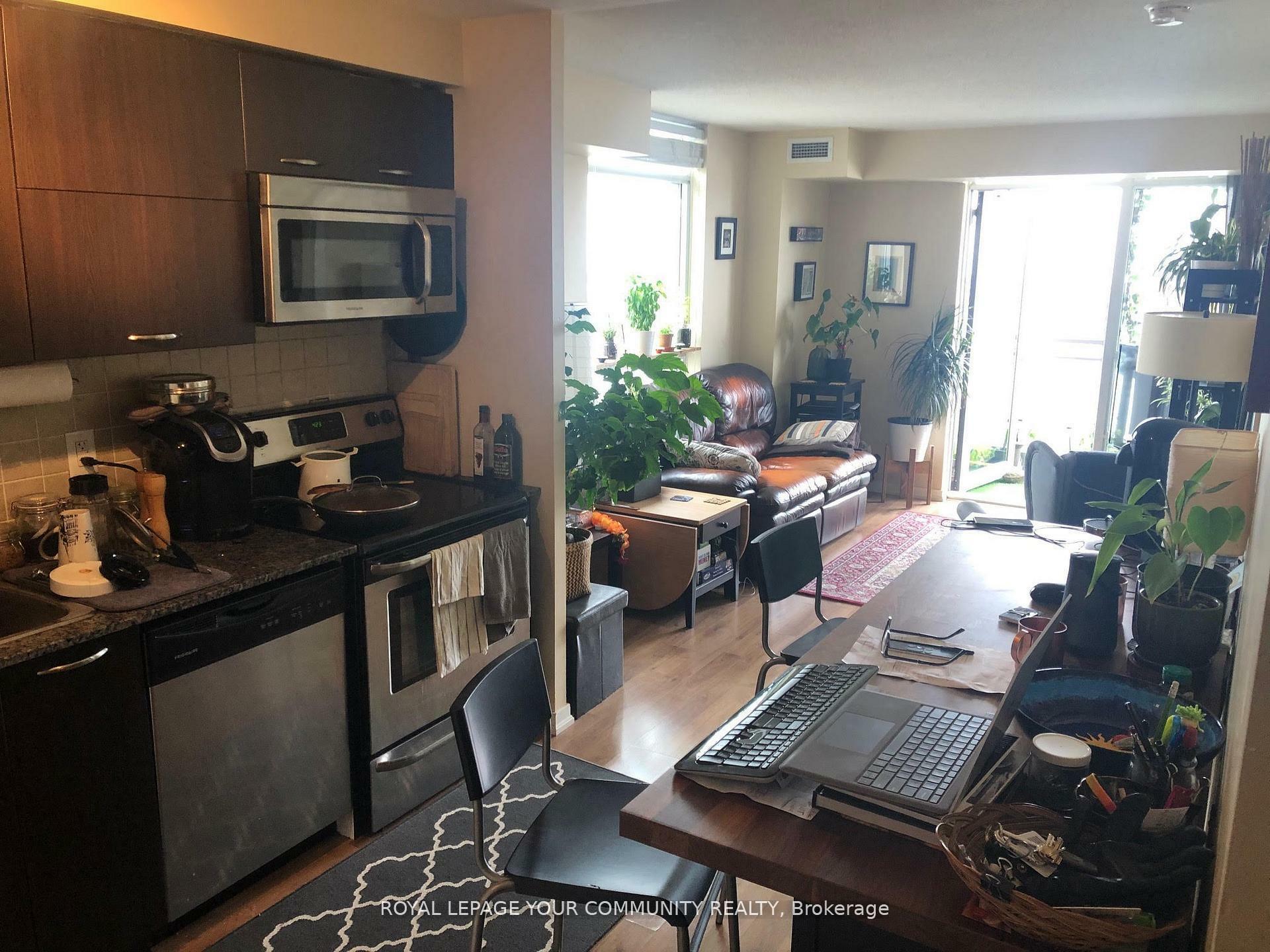 Property Photo: 38 Joe Shuster Way 1306 ON M6K 0A5