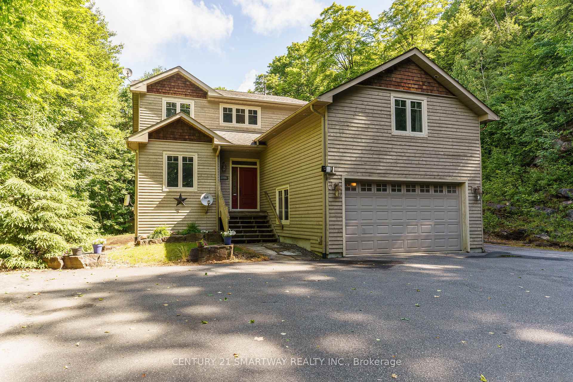 Property Photo: 1066 Tally-Ho Winter Park Road ON P1H 2J6