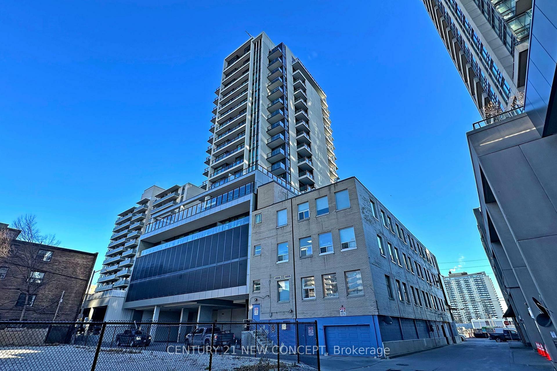Property Photo: 1486 Bathurst Street 1105 ON M5P 0A5