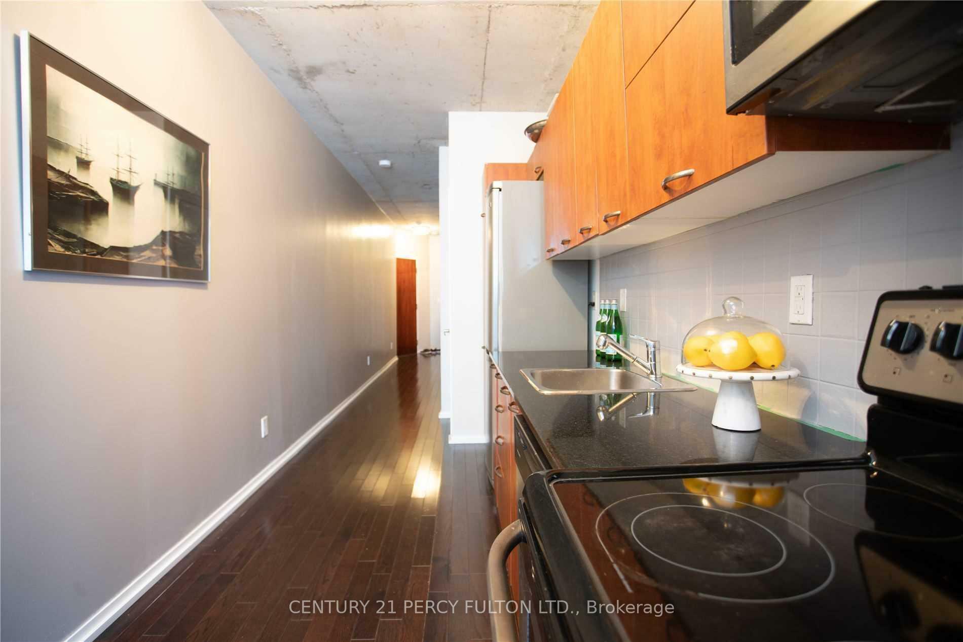 Property Photo: 150 Sudbury Street 1608 ON M6J 3S8