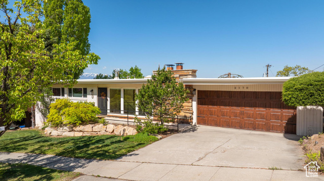 Property Photo: 2170 S Lakeline Dr UT 84109