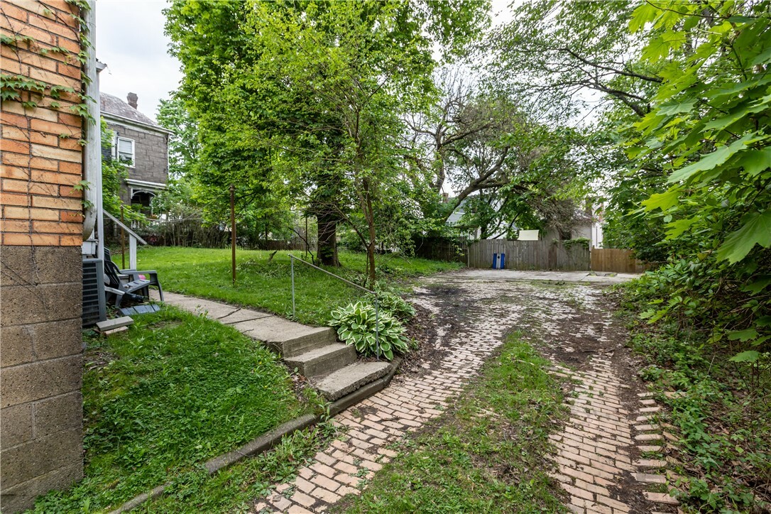 Property Photo: 81,83,85,87 N Sprague PA 15202