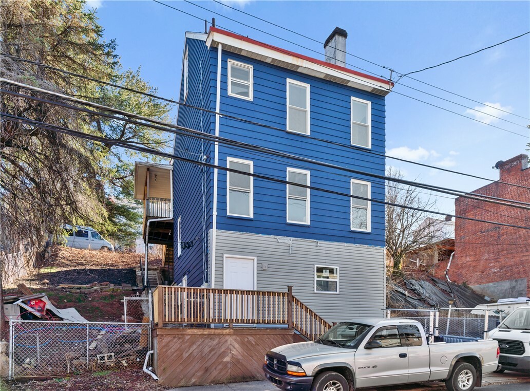 Property Photo: 3552 Melwood Ave PA 15213
