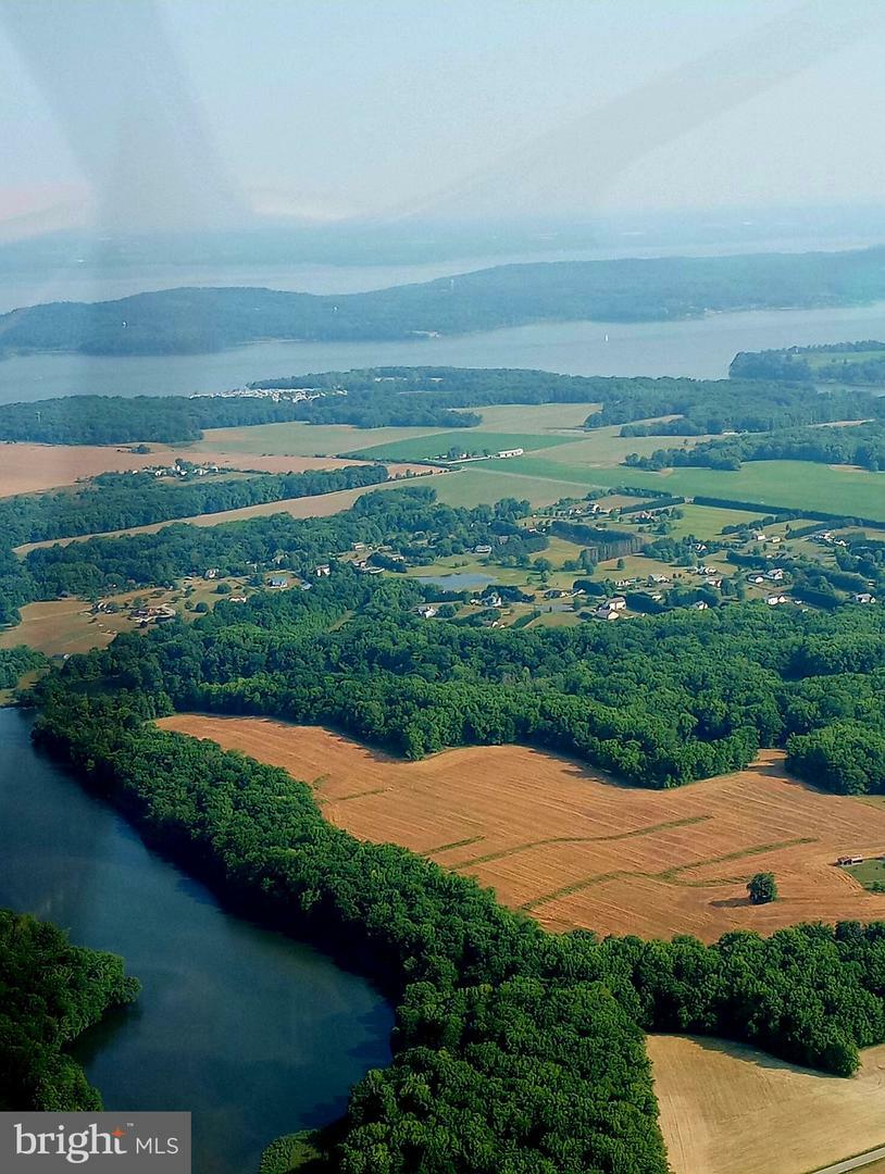 Property Photo: 177 Pearce Creek Drive MD 21919