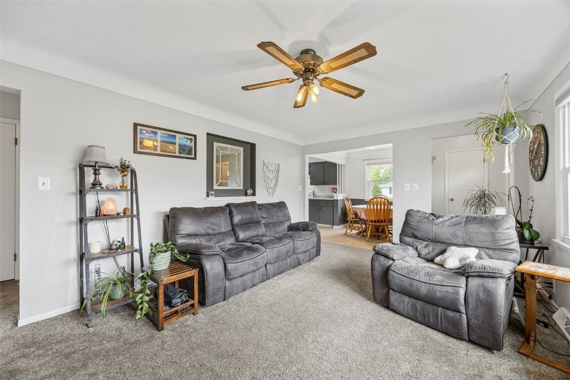 Property Photo: 2024 Larry Dr NE IA 52402