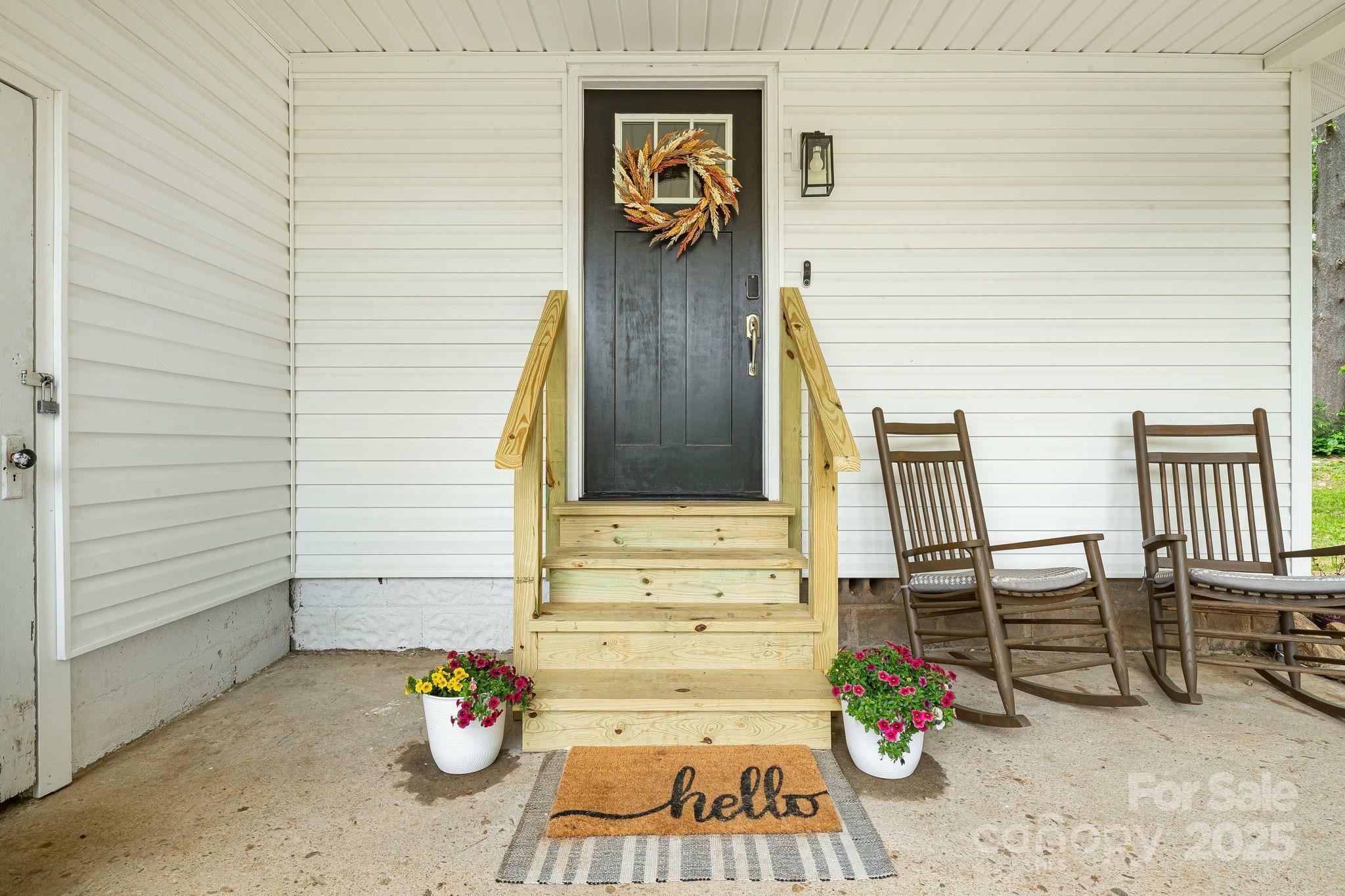 Property Photo: 145 Avery Street NC 28786