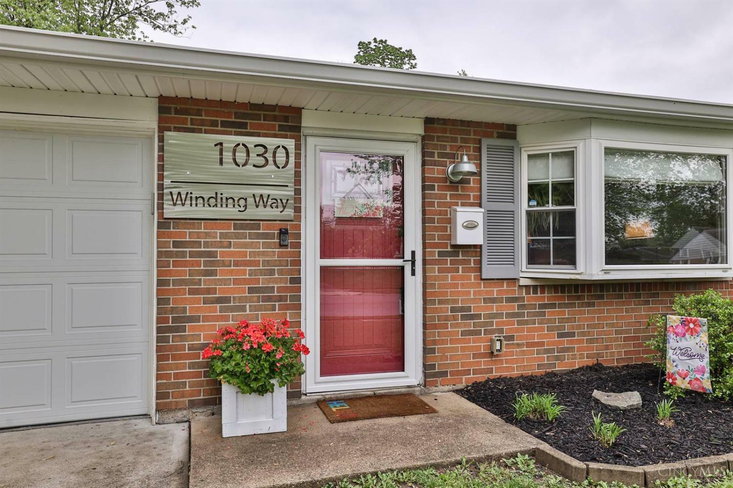 Property Photo: 1030 Winding Way OH 45036