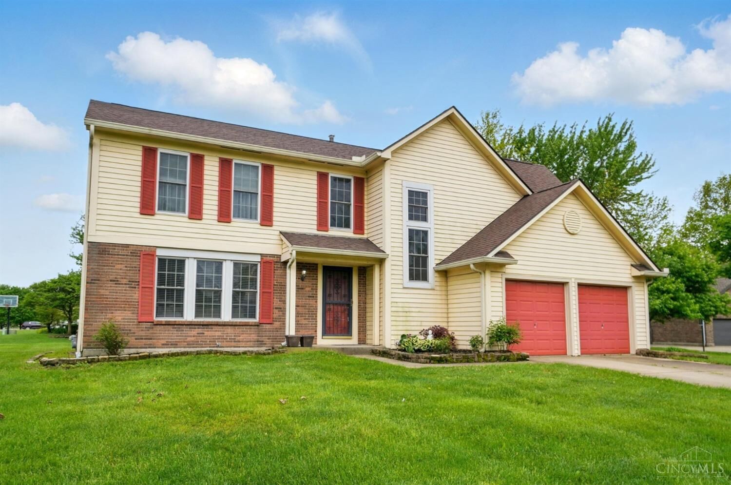 Property Photo:  8245 Verdant Drive  OH 45069 
