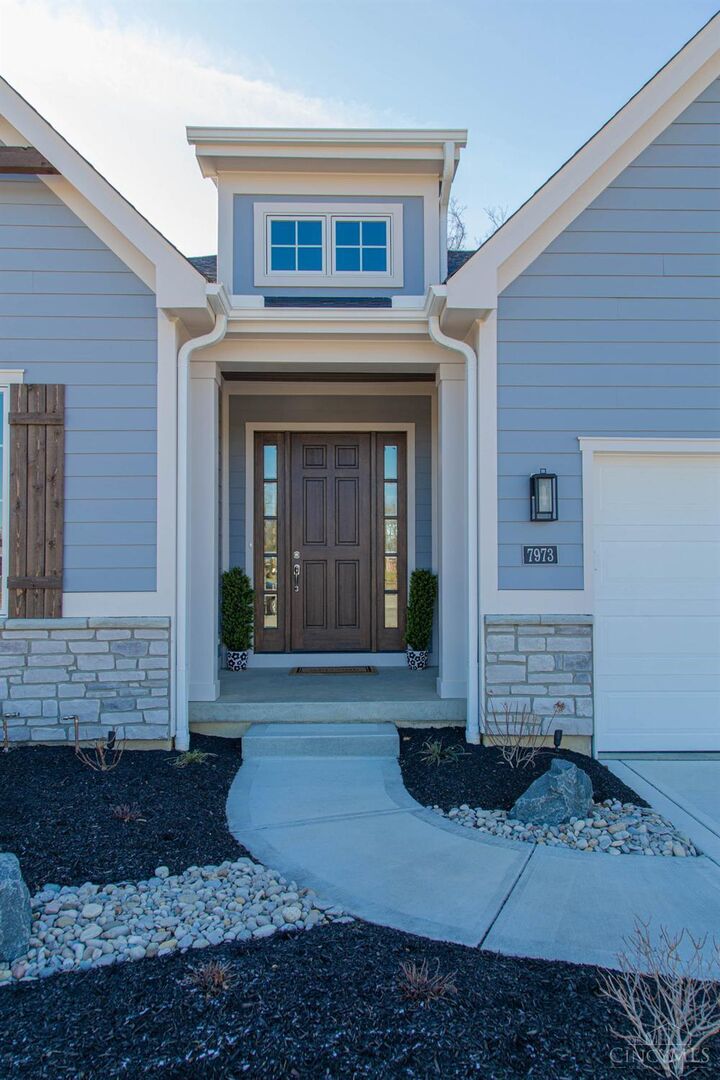 Property Photo:  7973 Villas Of Cross Creek  OH 45255 