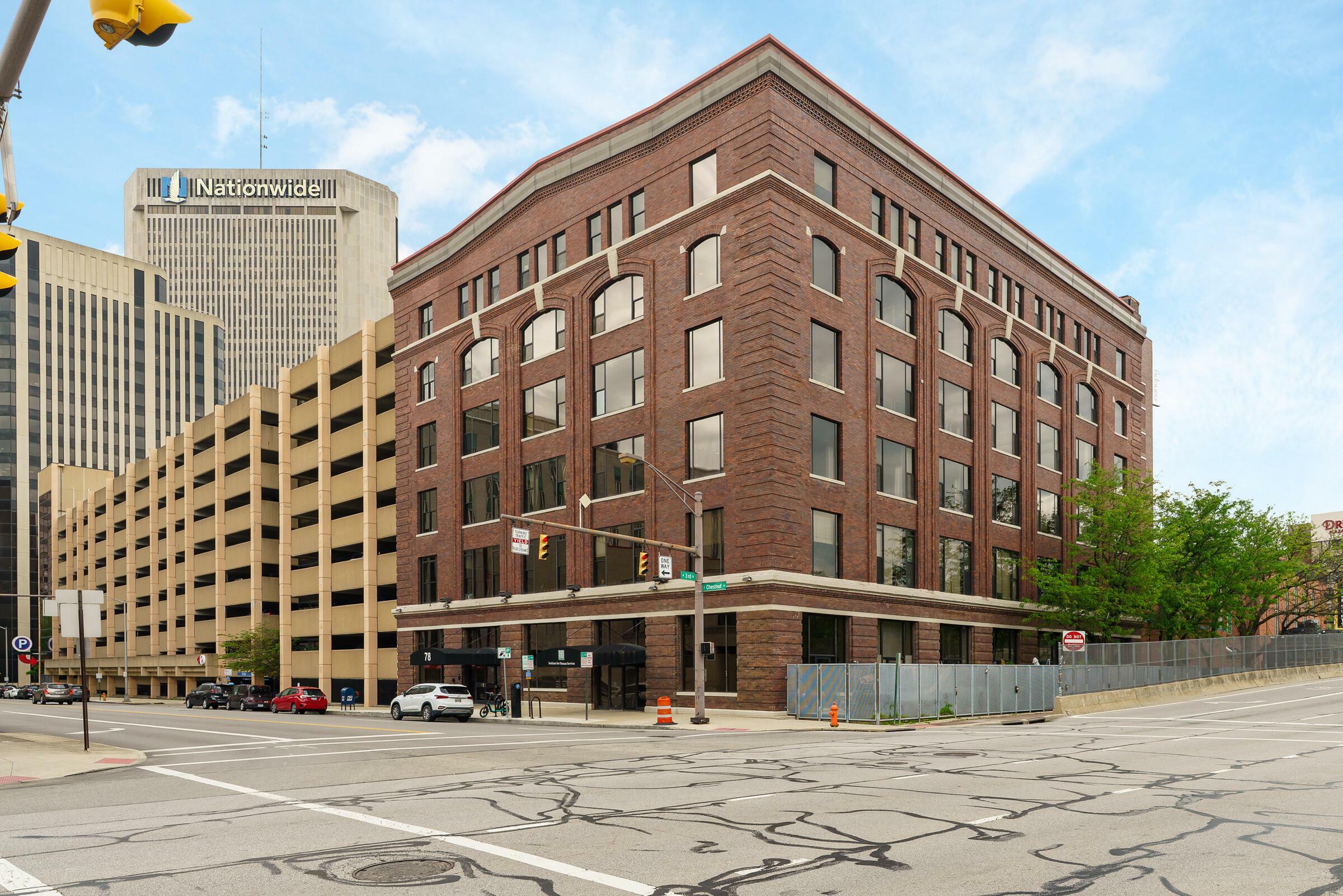 Property Photo: 78 E Chestnut Street OH 43215