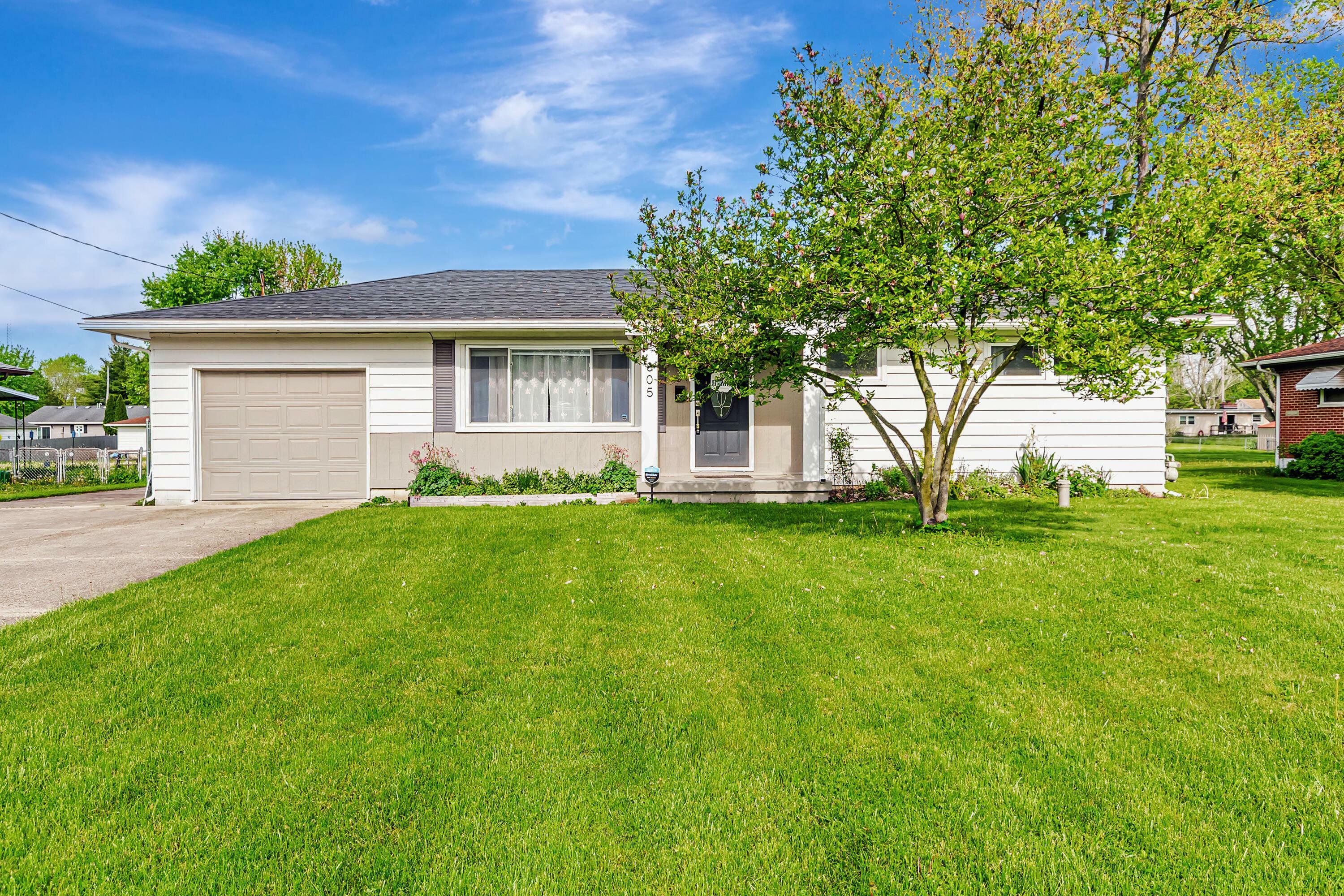 Property Photo: 805 Geron Drive OH 45505