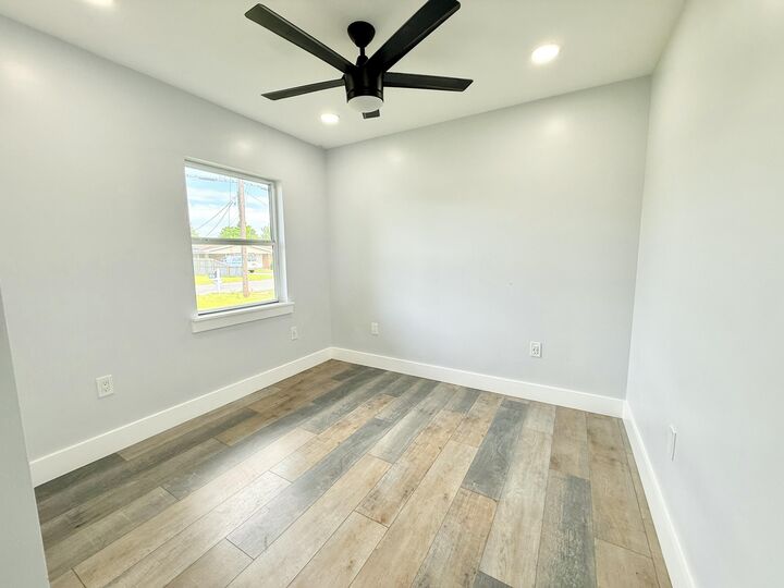 Property Photo: 1809 Clay Avenue FL 32405